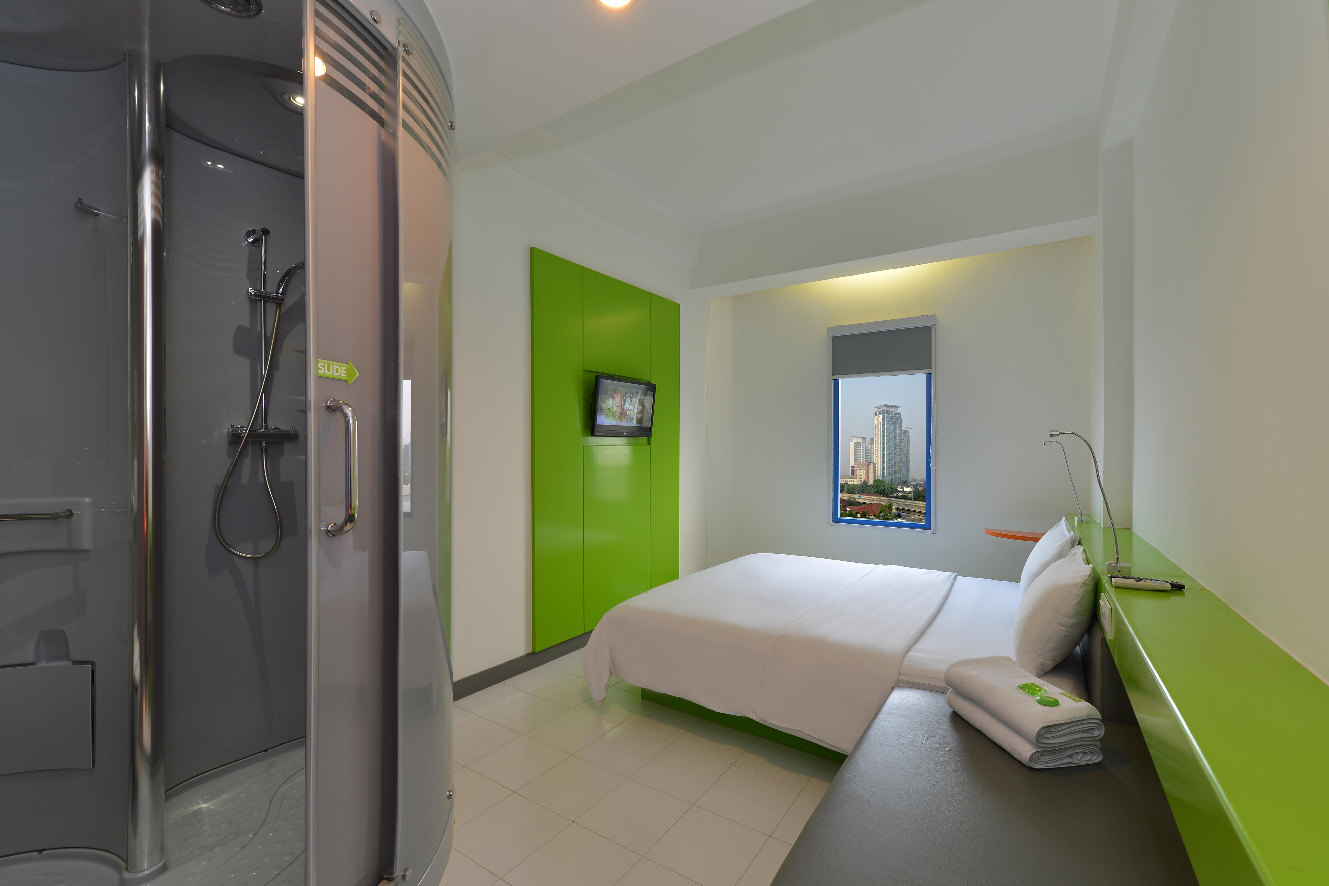 Pop! Hotel Kemang Jakarta Buitenkant foto