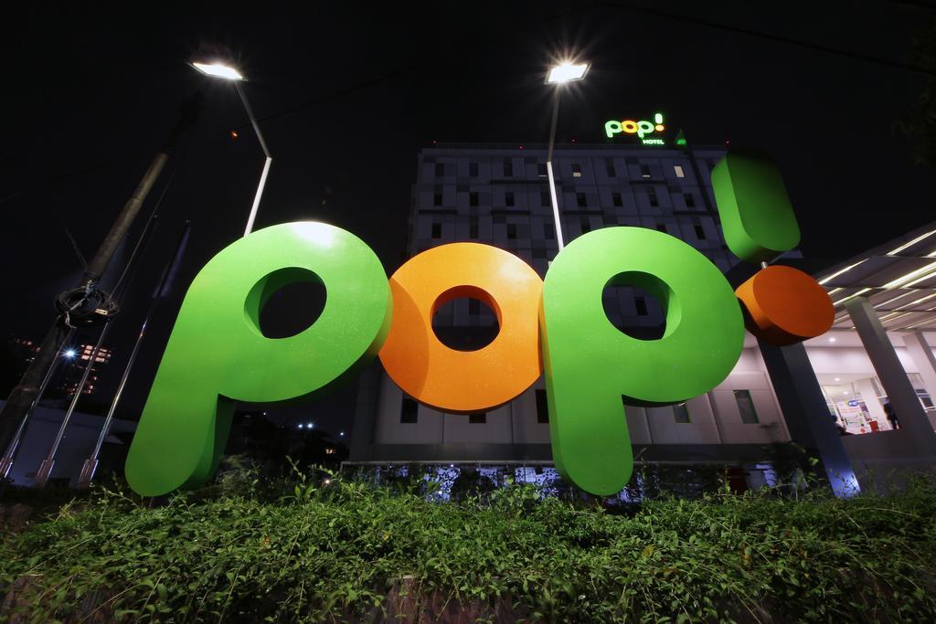 Pop! Hotel Kemang Jakarta Buitenkant foto