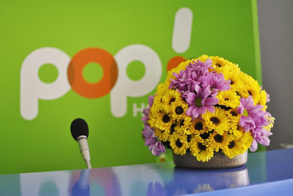 Pop! Hotel Kemang Jakarta Buitenkant foto