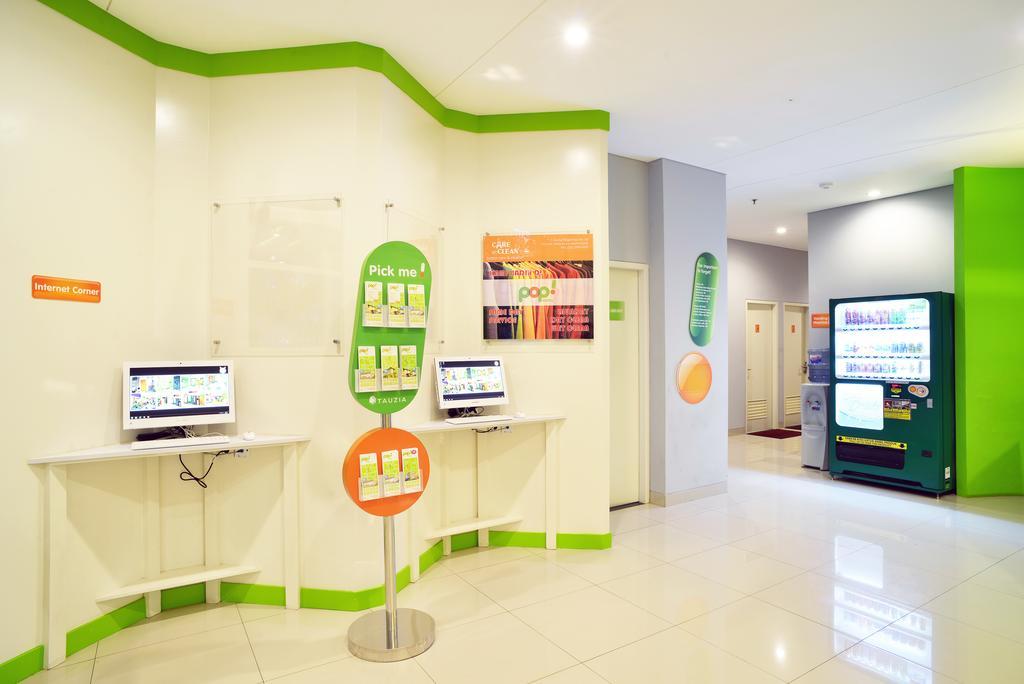 Pop! Hotel Kemang Jakarta Buitenkant foto