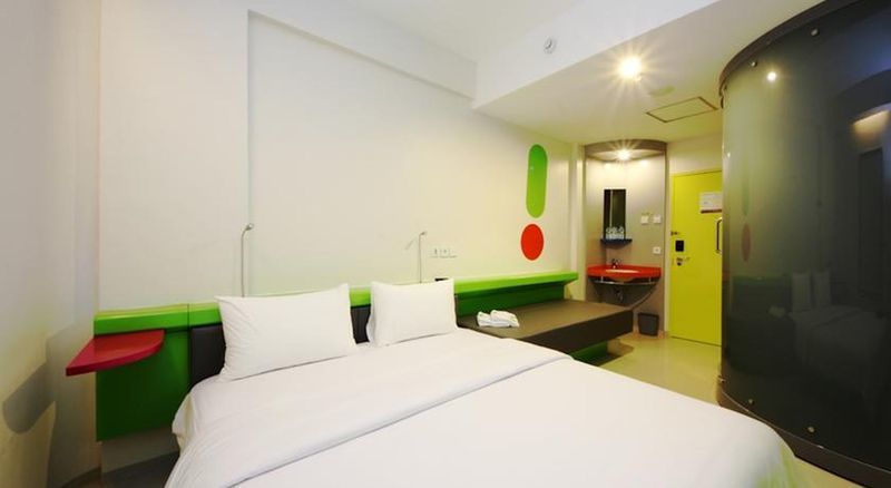 Pop! Hotel Kemang Jakarta Buitenkant foto