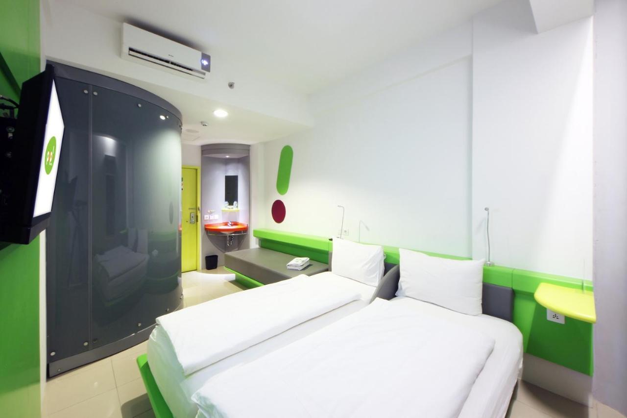 Pop! Hotel Kemang Jakarta Buitenkant foto